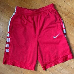 Nike youth bball shorts, L